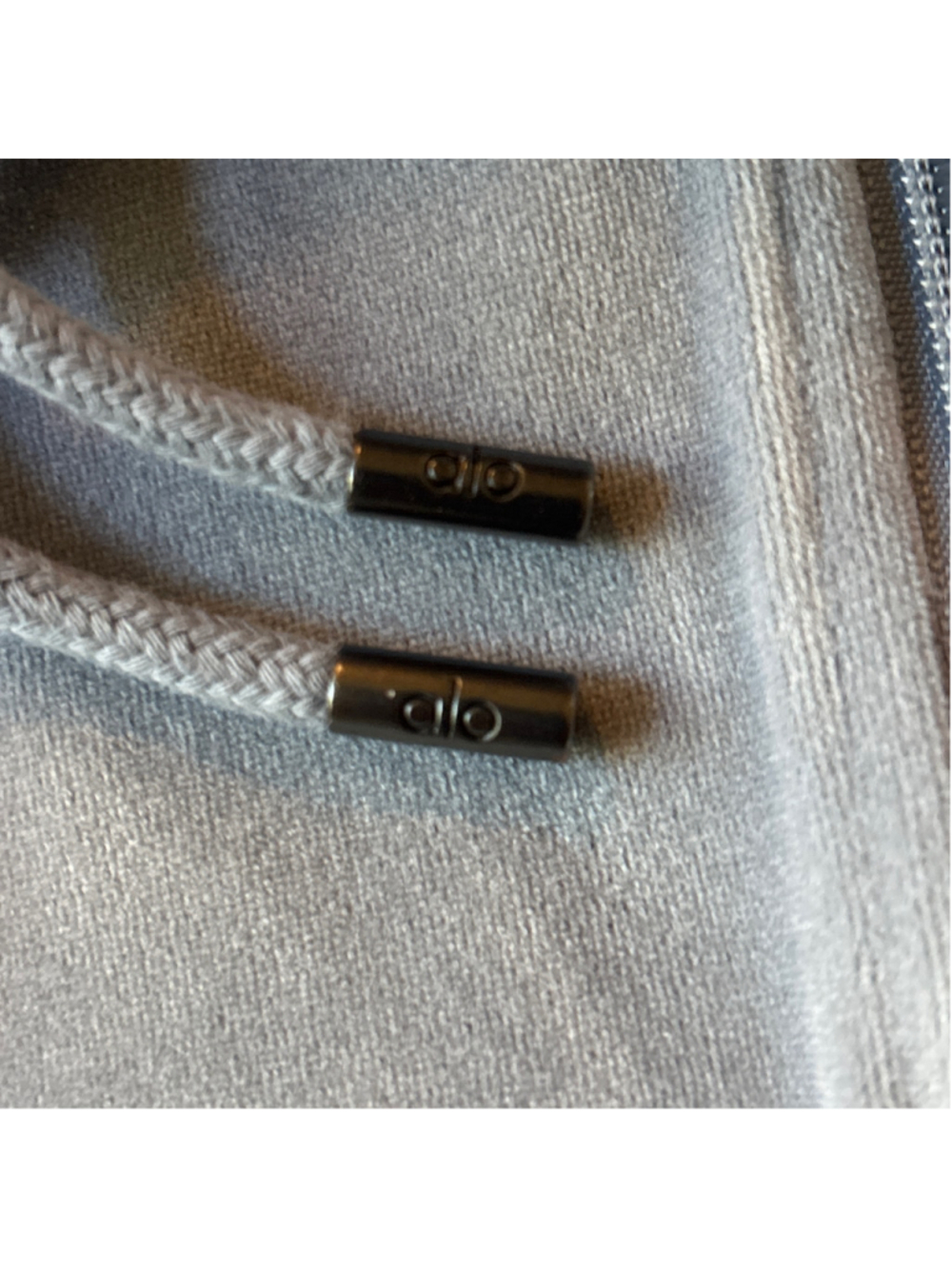 Alo Yoga Velour glimmer Full -Zip Hoodie cropped - Picture 5 of 6